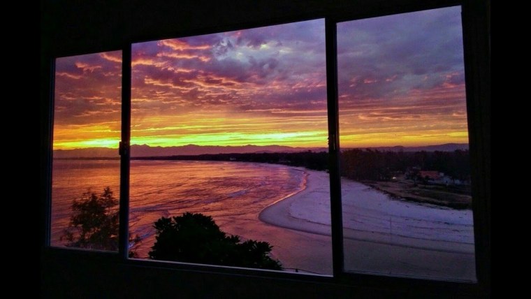 Вид из окна закат