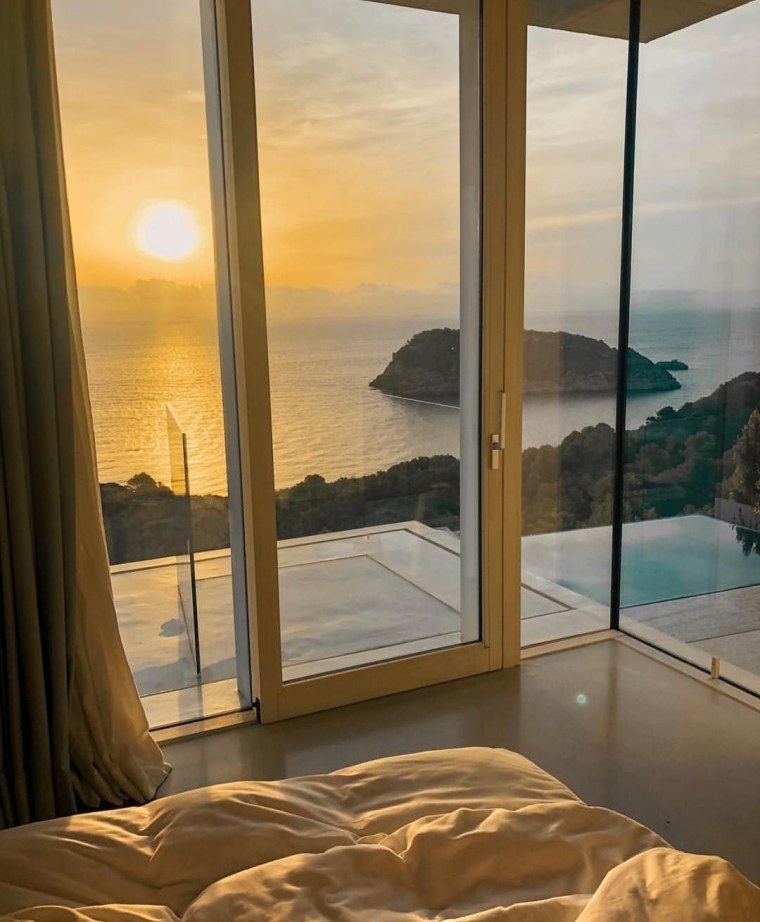 Скай Ривер панорамные окна