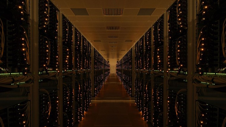 Сервера Дата центр 1920х700