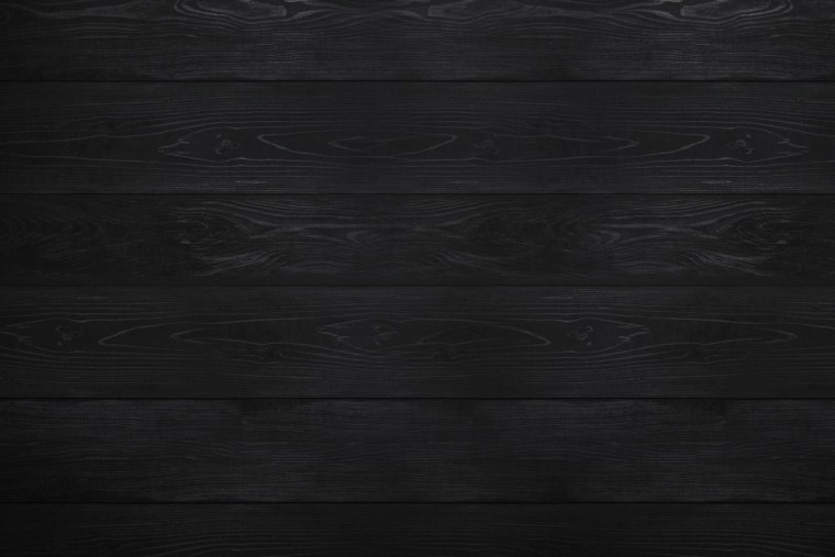 Темное дерево