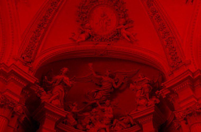 Эстетика в красных тонах архитектура