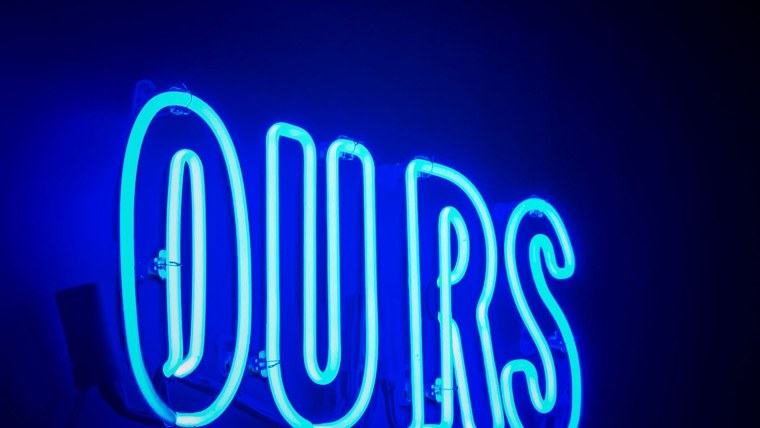 Неоновые надписи