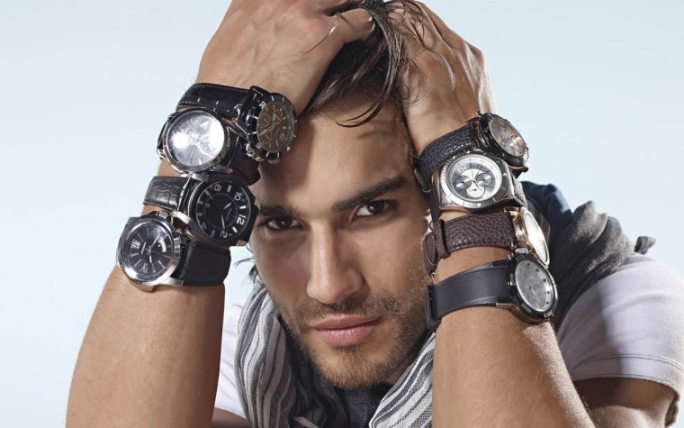 Несколько часов на руке