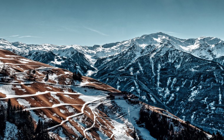 Картинки на рабочий стол Весна в Альпах