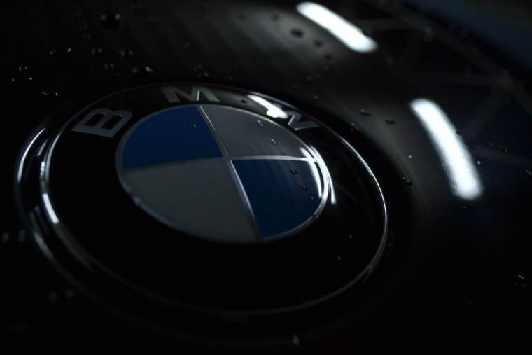 BMW logo 4k