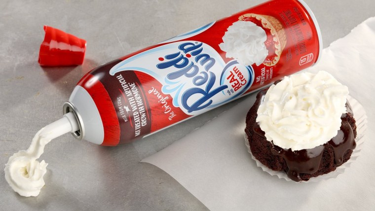 Взбитые сливки в баллоне