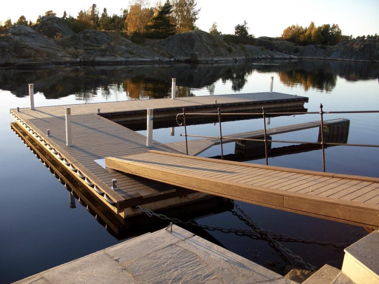 Пирс из ДПК