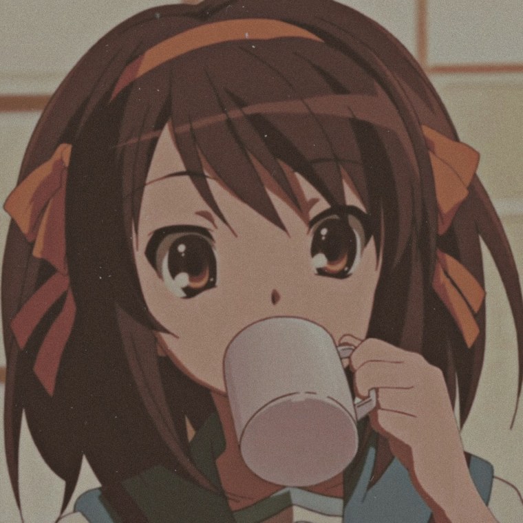 Харухи Судзумии пьет