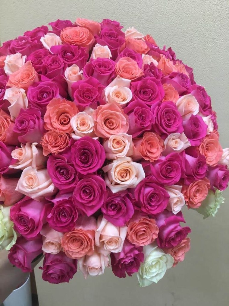 Огромный букет цветов