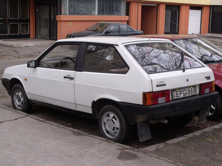 ВАЗ 2109 Спутник белая