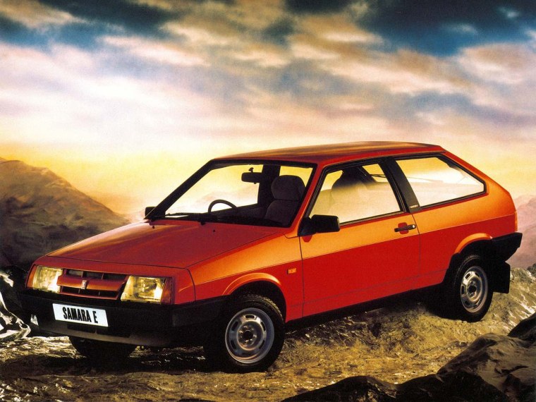 Тюнингованная Лада 2108