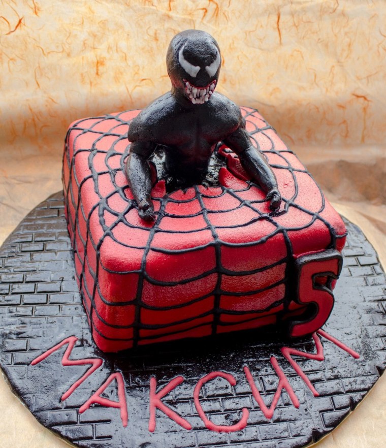 Человек паук Веном