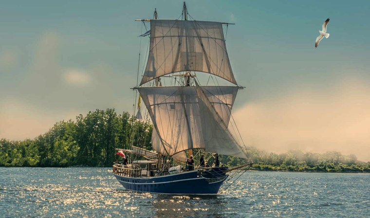 Парусник четырехмачтовый Седов