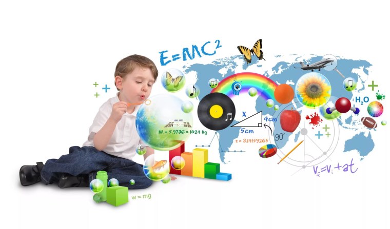 Одаренные дети на белом фоне