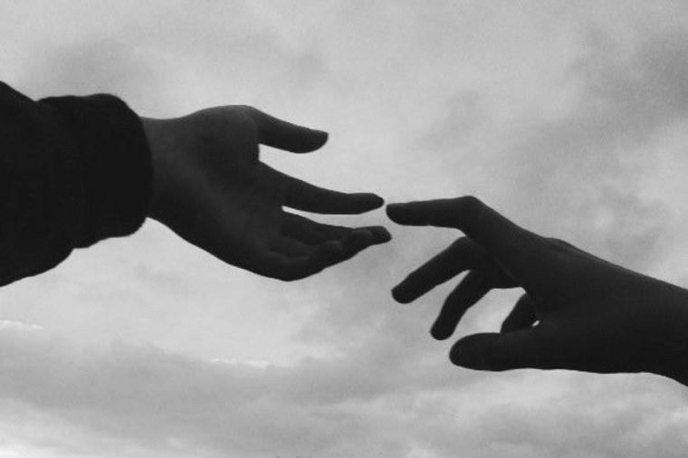 Руки фото чб