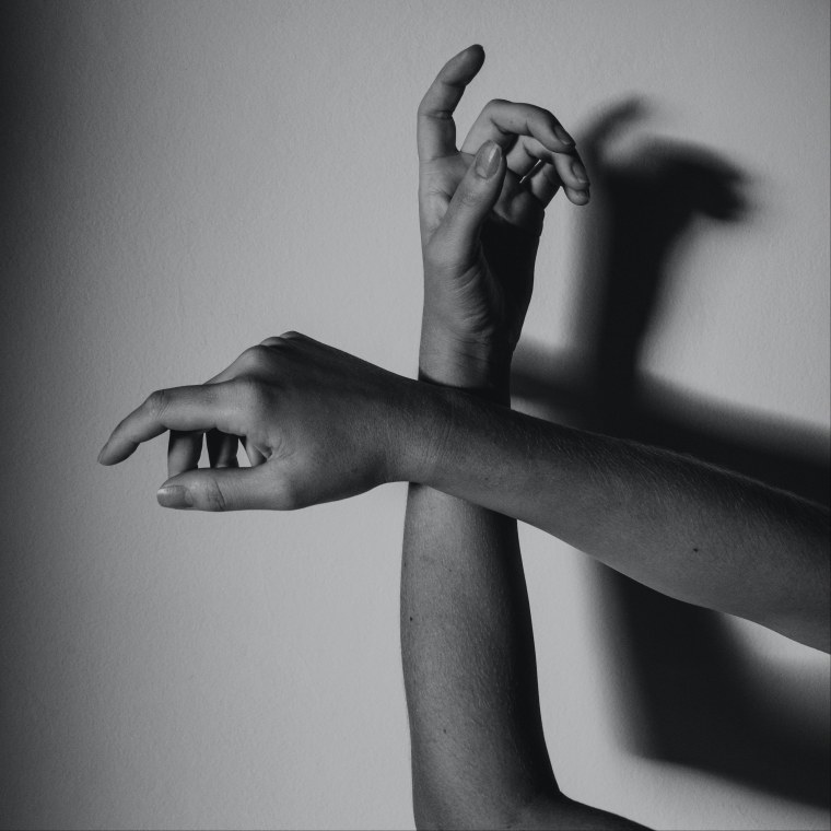 Переплетенные пальцы рук