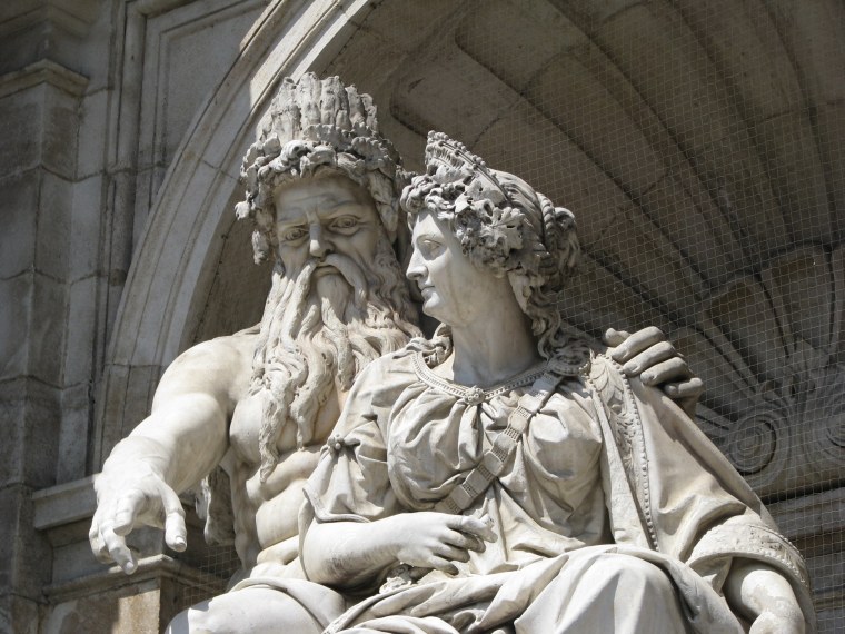 Архитектурные статуи