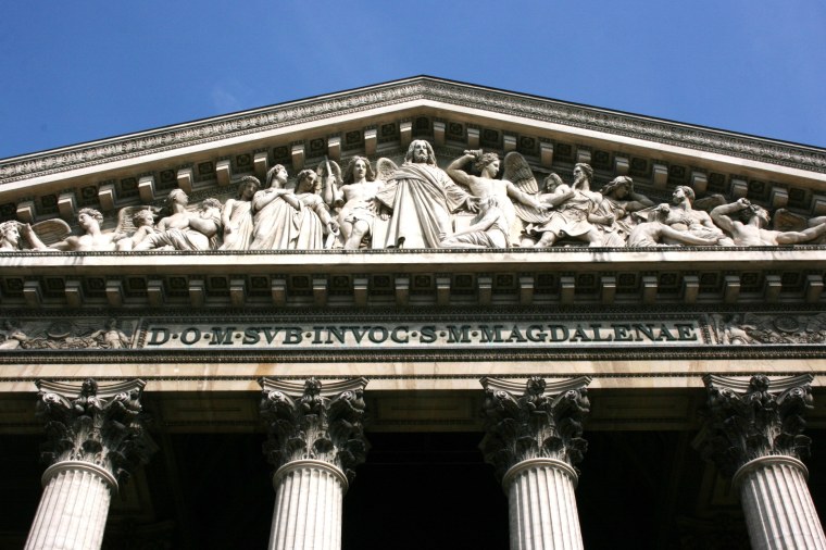 Фронтон древний Рим