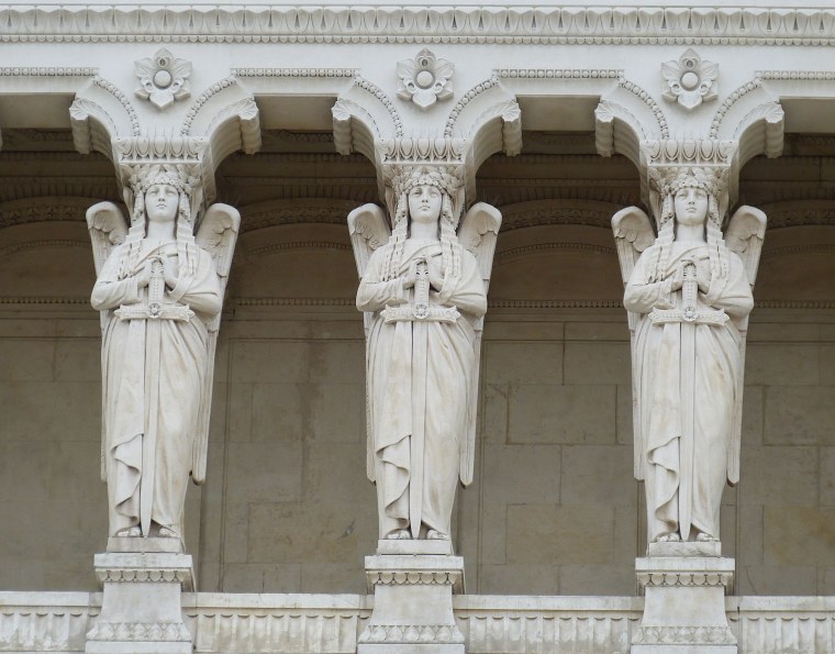 Французский Ампир фасад храма