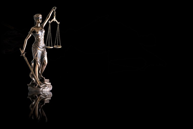 Юридические весы