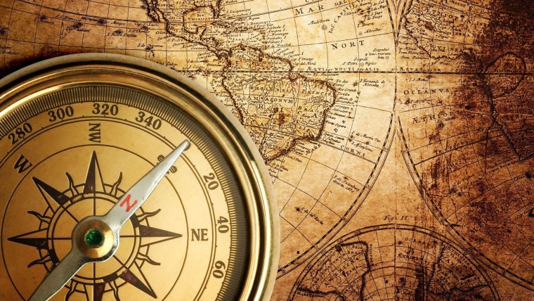 Старинная карта с компасом