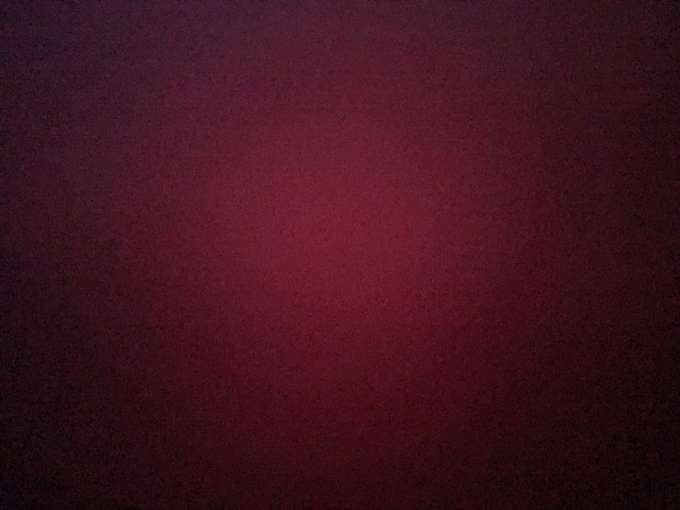 Очень яркий красный цвет