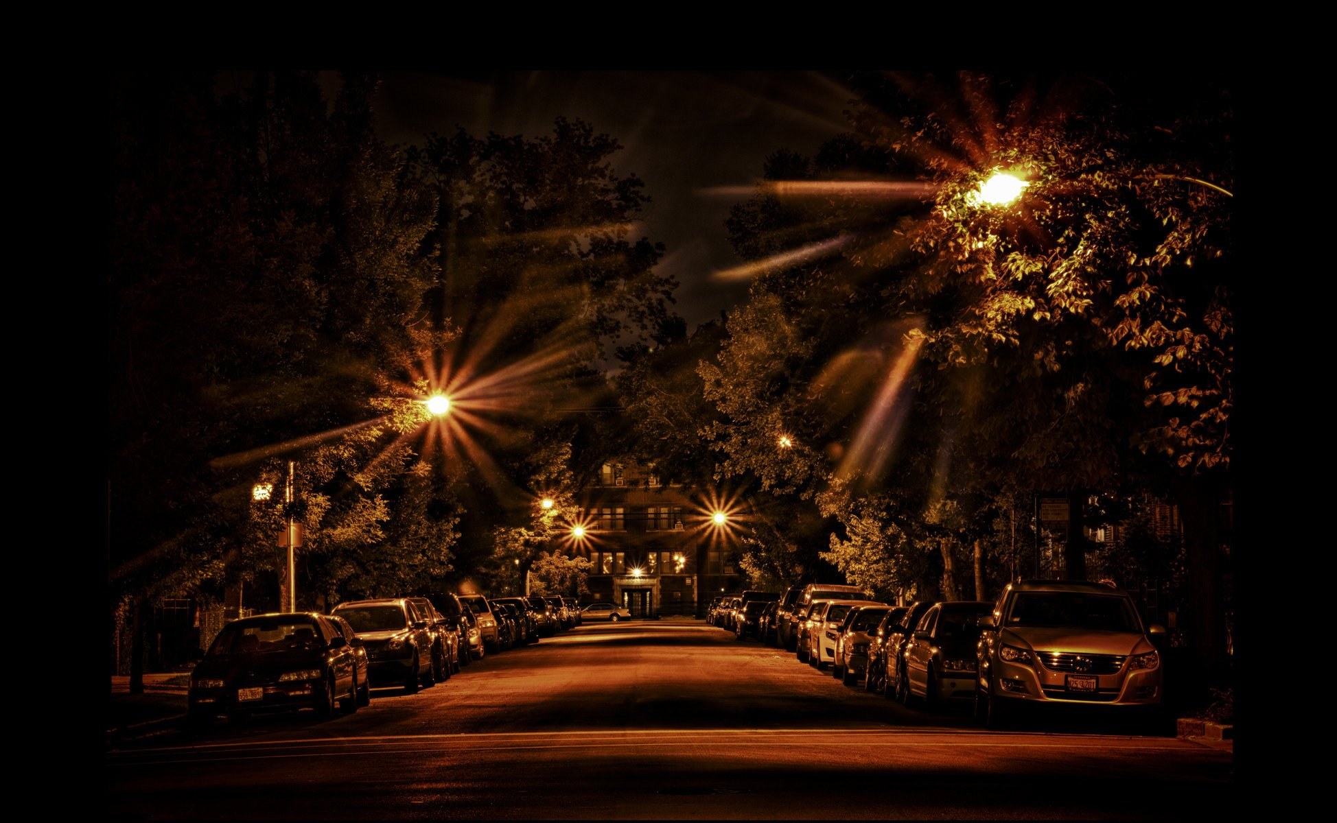 Вечер улица машины. Машина ночью. Ночная улица. Ночные огни. Ночная улица с машинами.