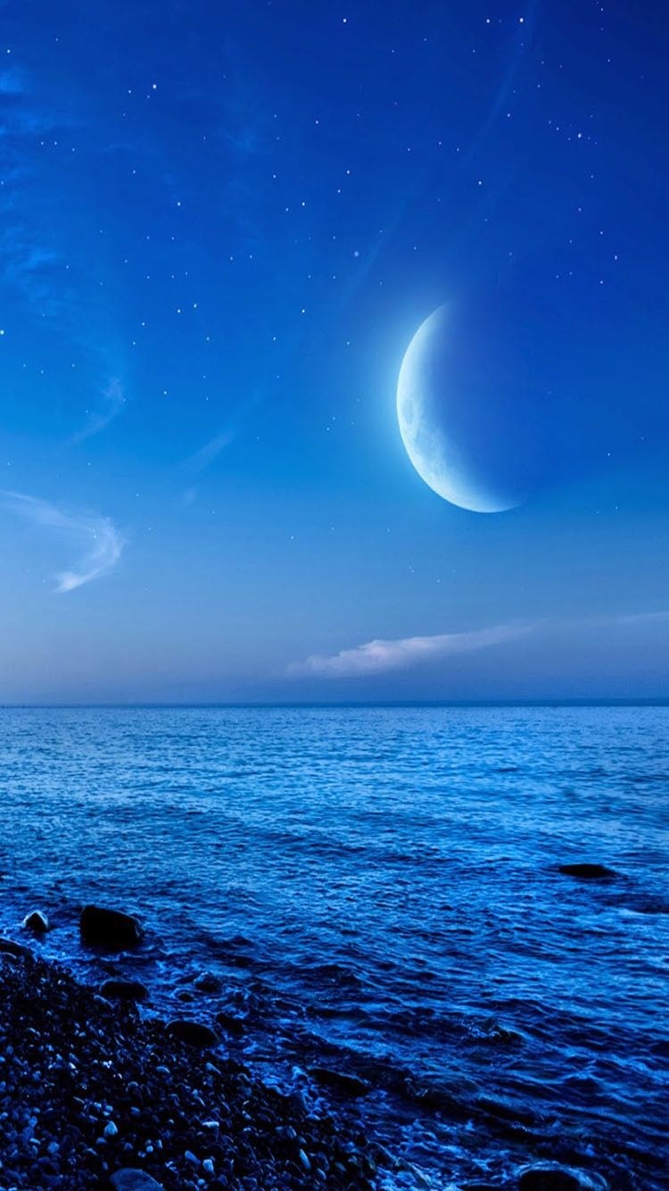 Ночь в море