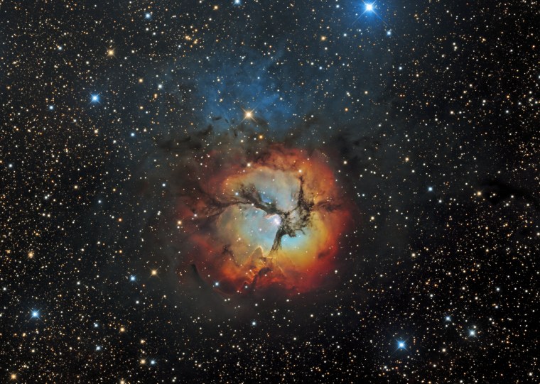 Тройная туманность