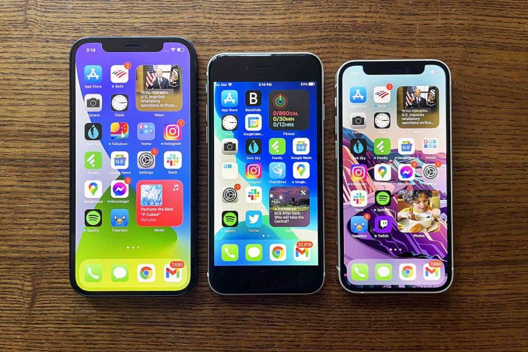 Iphone 12 Mini vs se 2020