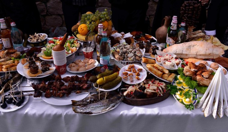 СТО С закуской и выпивкой