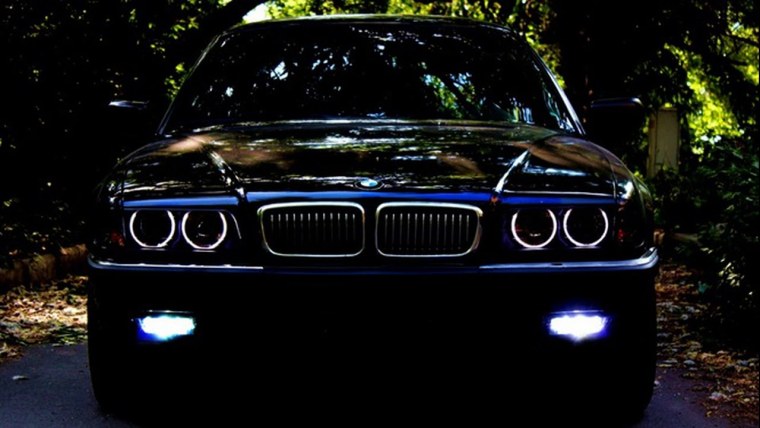 БМВ е38 бумер