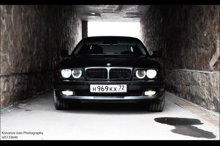 BMW 750 e38 бумер