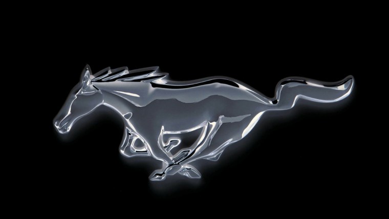 Значок Форд Мустанг