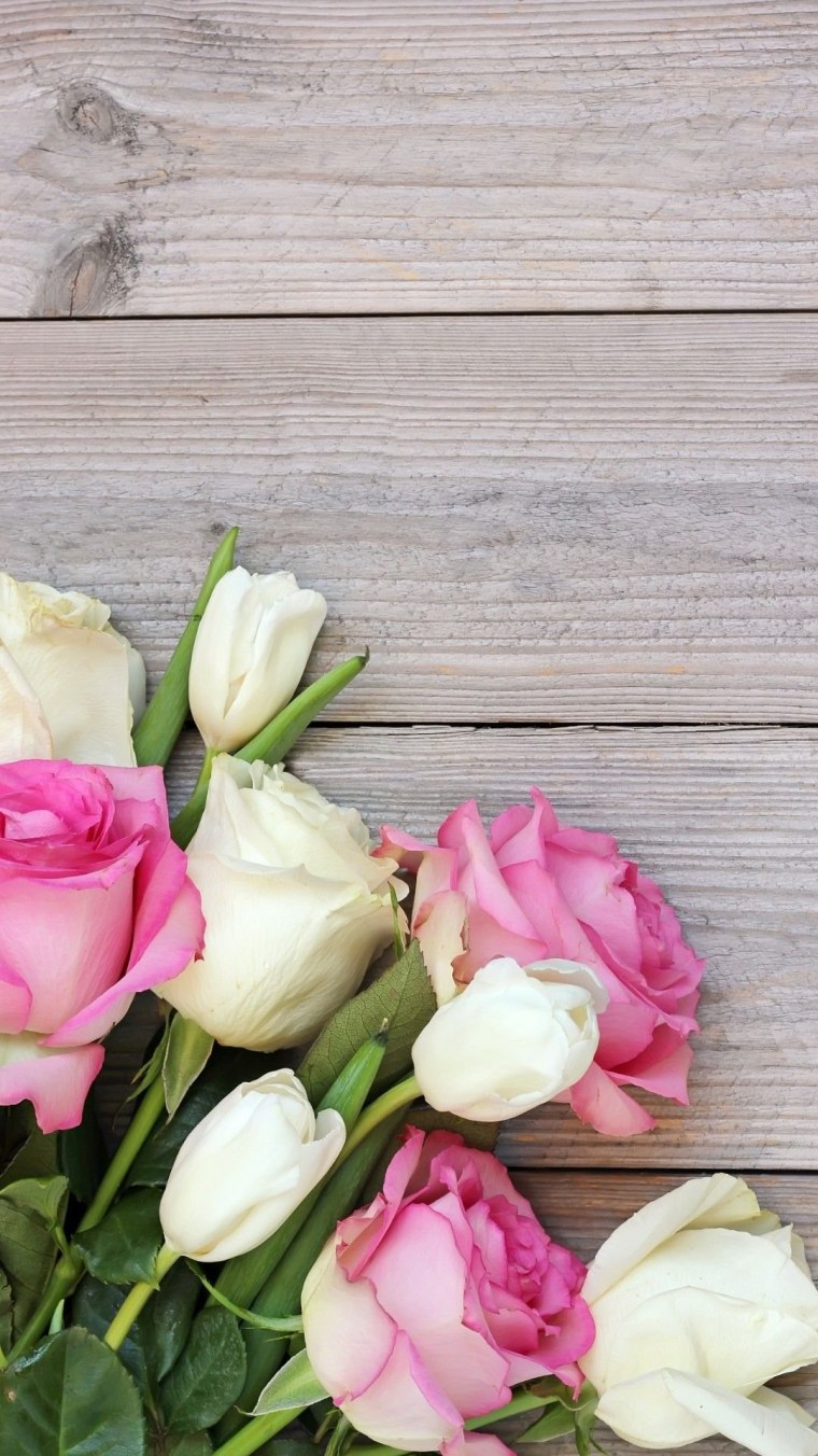 Нежные цветочки на айфон