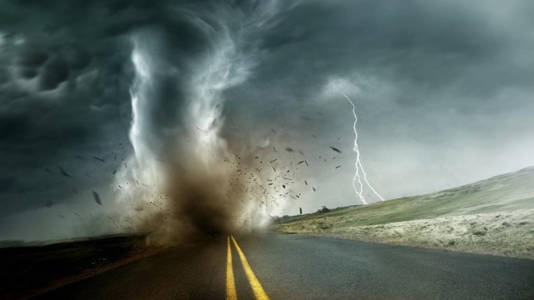 Торнадо Гром молния