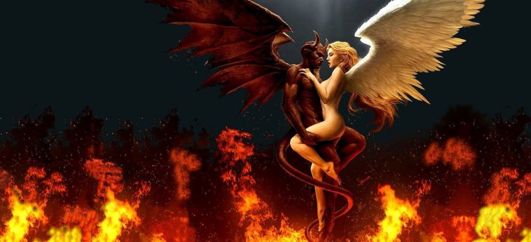 Парень и девушка с крыльями