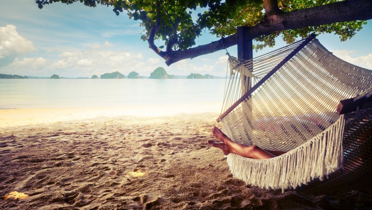 Девушка медитирует