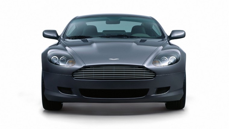 Aston Martin db9 2004