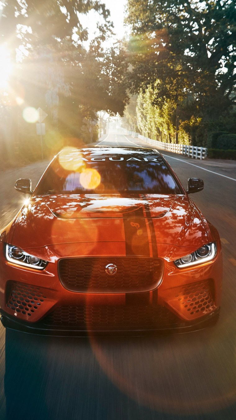 Машина популярная чёрная