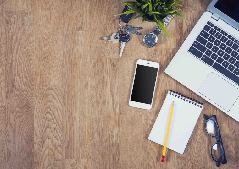 Офисный стол сверху