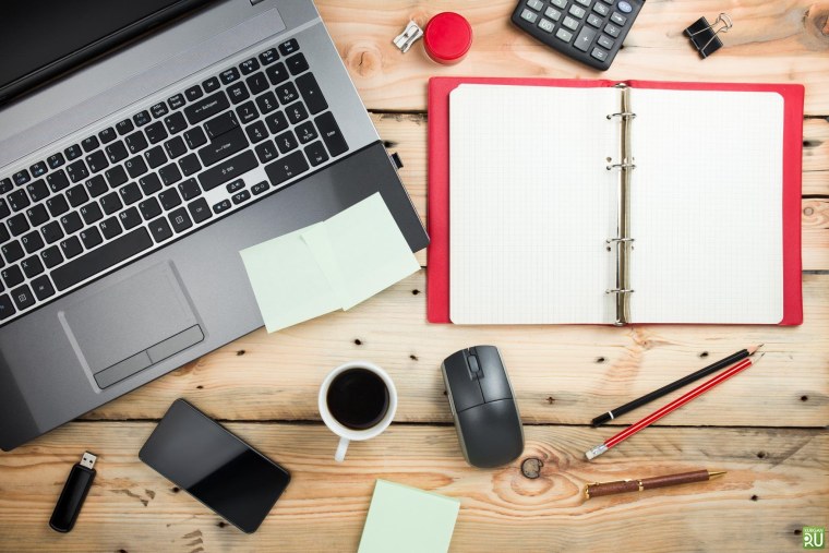 Письменный стол сверху