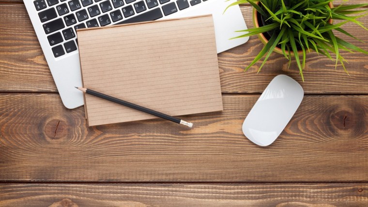 Белый стол сверху