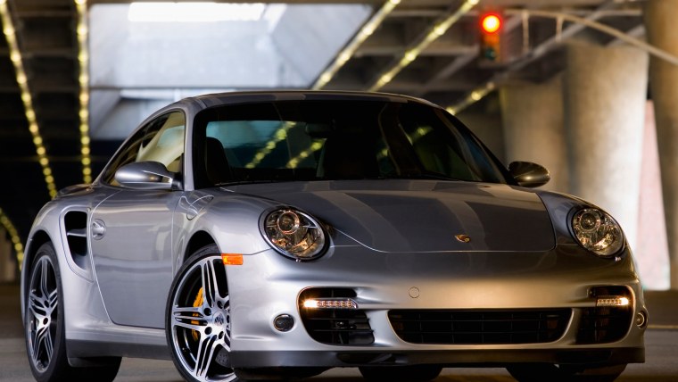 Машина Porsche 911 Turbo