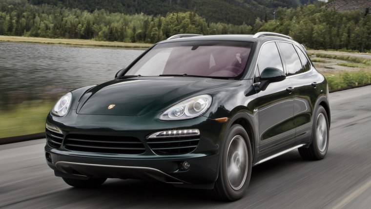 Порше Кайен зеленый