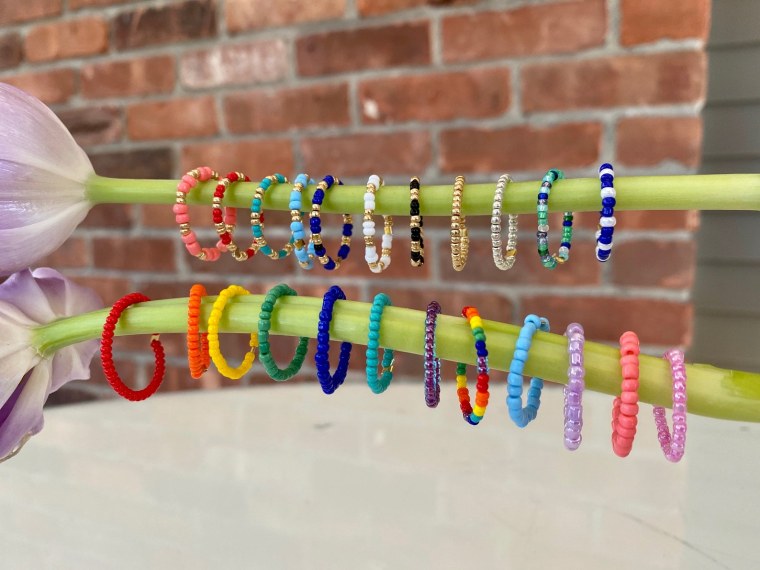 К̠о̠л̠ь̠ц̠о̠ и̠з̠б̠и̠с̠и̠р̠а̠