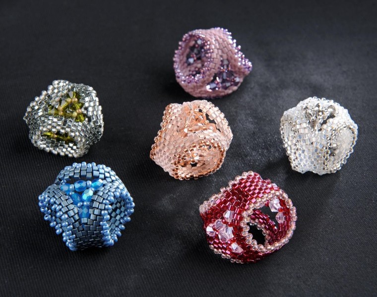 Кольца из бисера