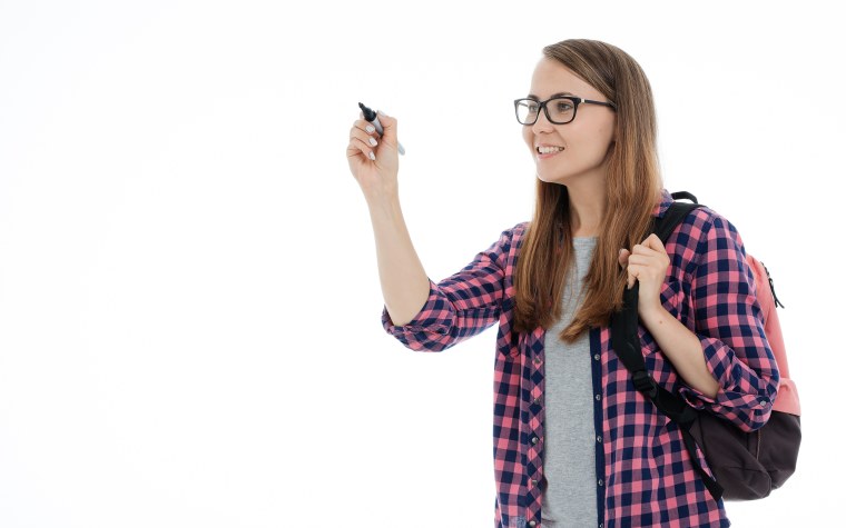 Старшеклассники на белом фоне