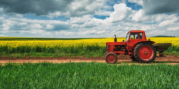 Трактор New Holland t7