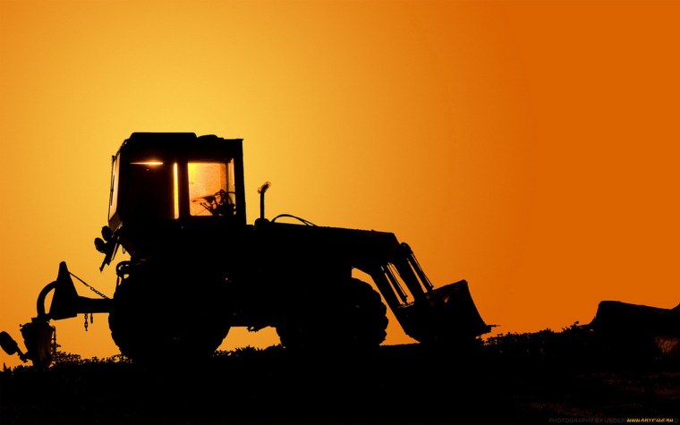 Holland трактор 5556